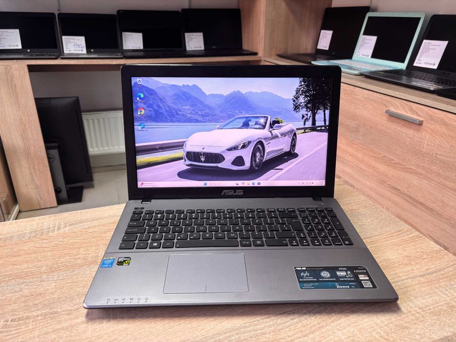 Laptop Asus X550J - i5-4200H, 12GB ram, Nvidia GeForce GTX, SSD
