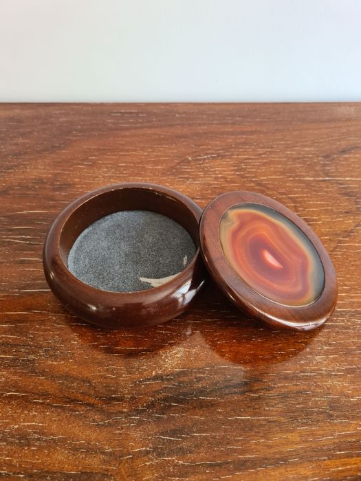 Caixa madeira com pedra Ágata