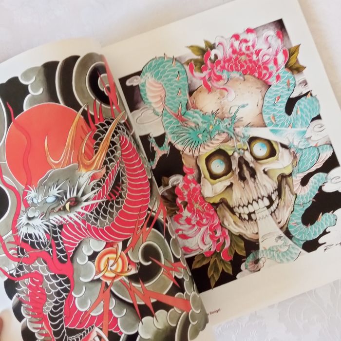 Livro de tattoo / tatuagem - Dragões- tatuagens, desenhos e pinturas
