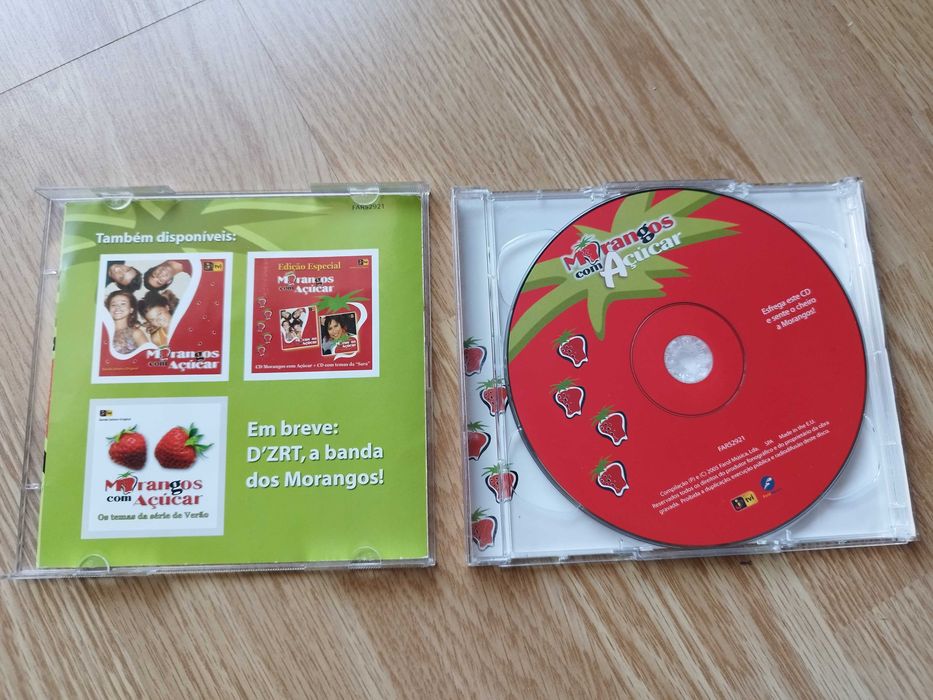 CD Strawberries with Sugar429394875395624966