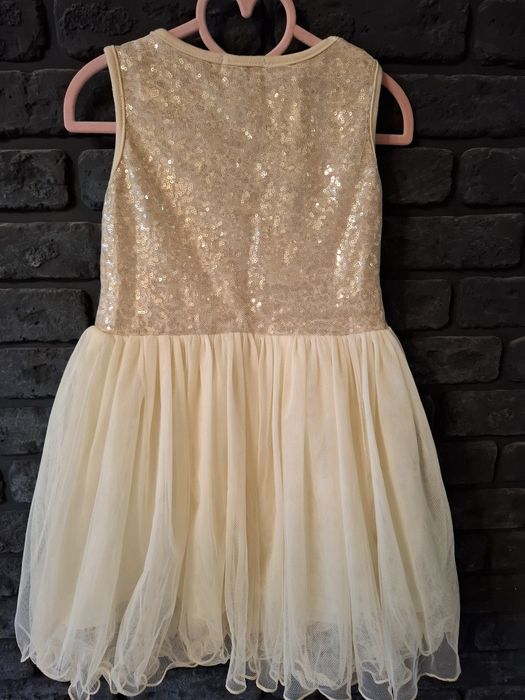 Сукня на дівчинку 116-122 розмір