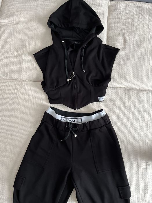 Спортивний костюм