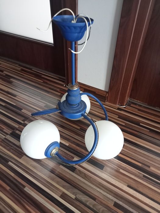 Lampa pokojowa niebieska