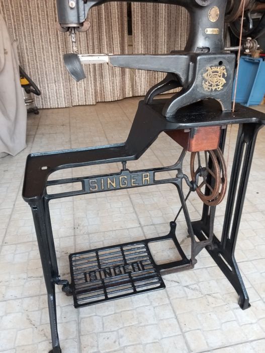 Máquina Singer de gaspear calçado de 1910