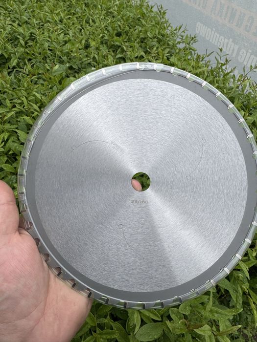 Tarcz do metalu aluminium 203mm 16mm MILWAUKEE
