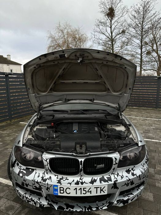 Продам BMW м1 в збереженому стані
