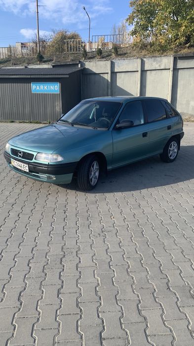 Опель Астра f