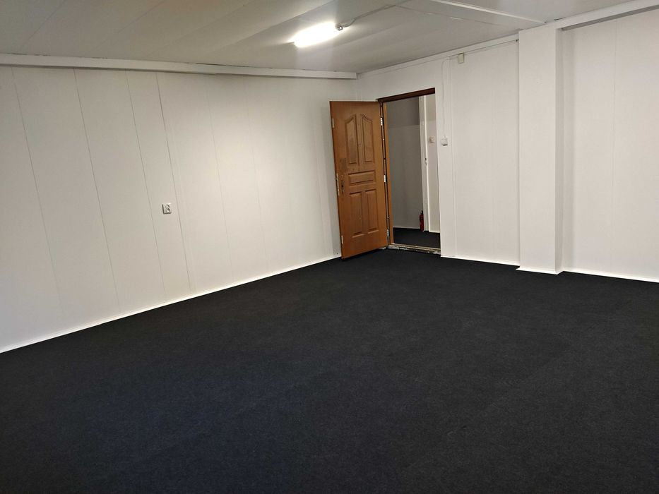 Wynajmę biuro 30 m2, lub magazyn, po remoncie, Gd. -  Żabianka