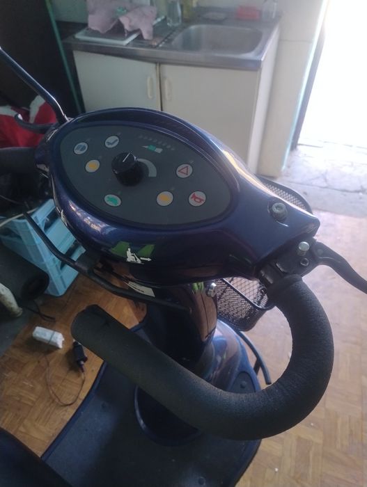 Skuter inwalidzki elektryczny