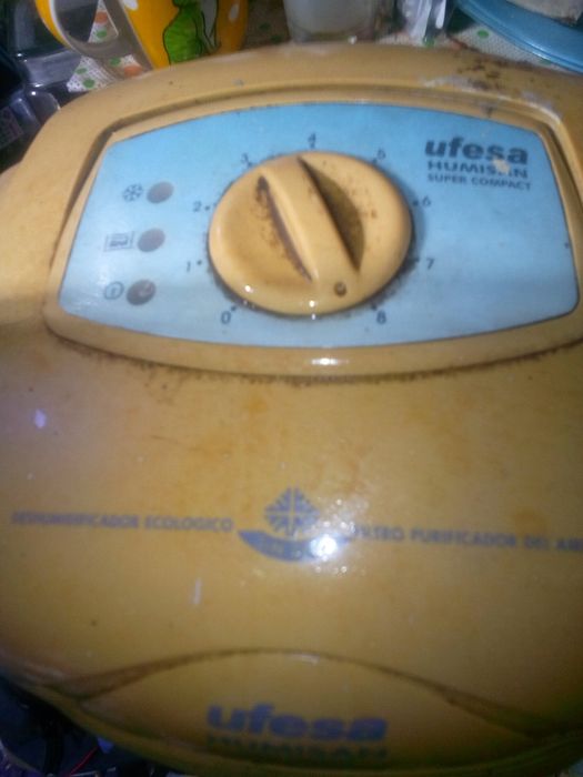 Vendo óptimo Desumidificador  da  Ufesa ,estado novo 20€