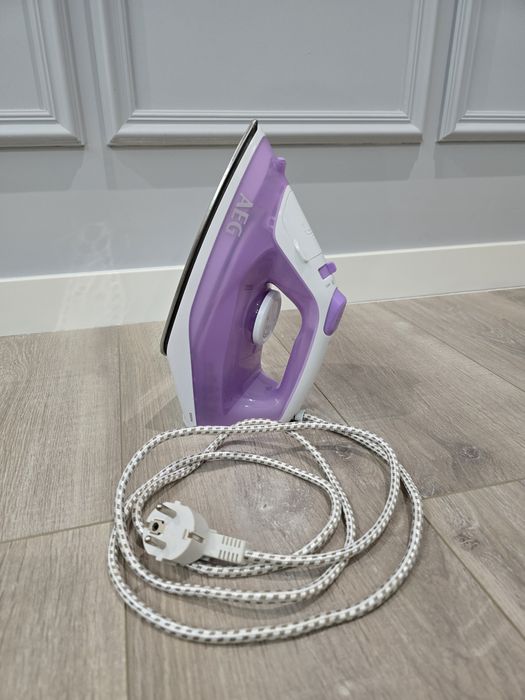 Парова праска AEG DB 1710, 2100вт розова