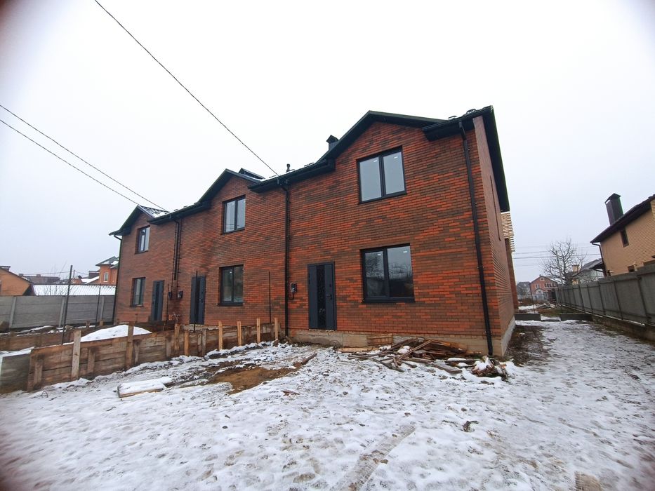 Продаж таунхауса 105 м2 на Немирівському шосе