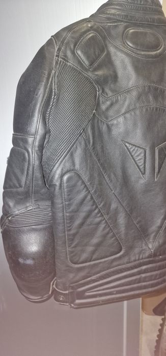 Casaco Dainese couro