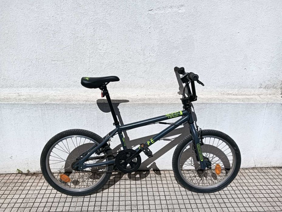 Bicicleta BMX B'Twin Wipe 300