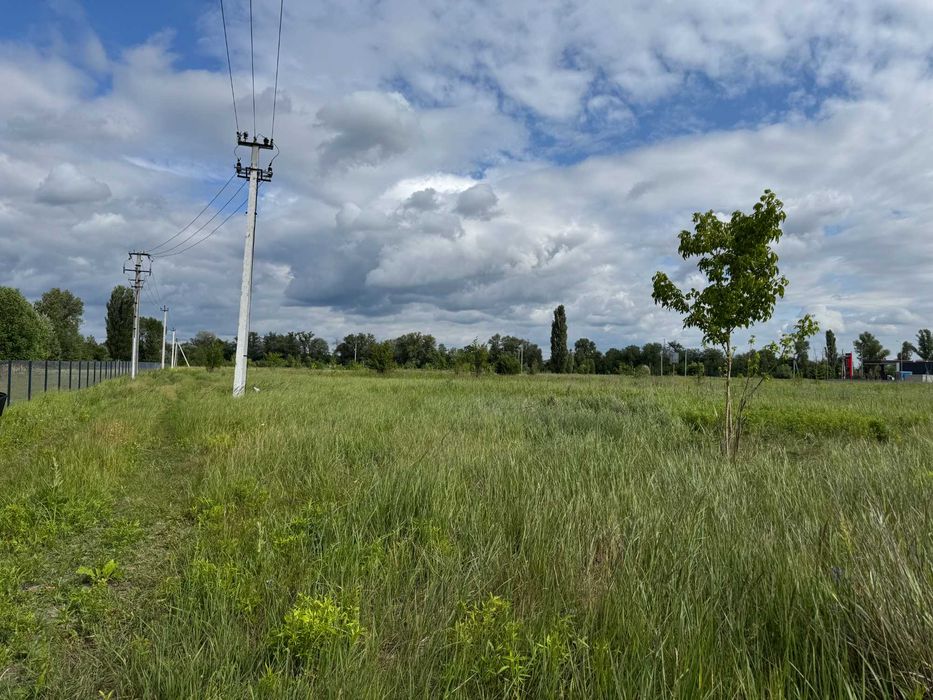 ПРОДАЖ комерційної ділянки 45 соток, 3-я від фасаду траси, світло підключено по 1000 уе сотка в Хотянівці !!