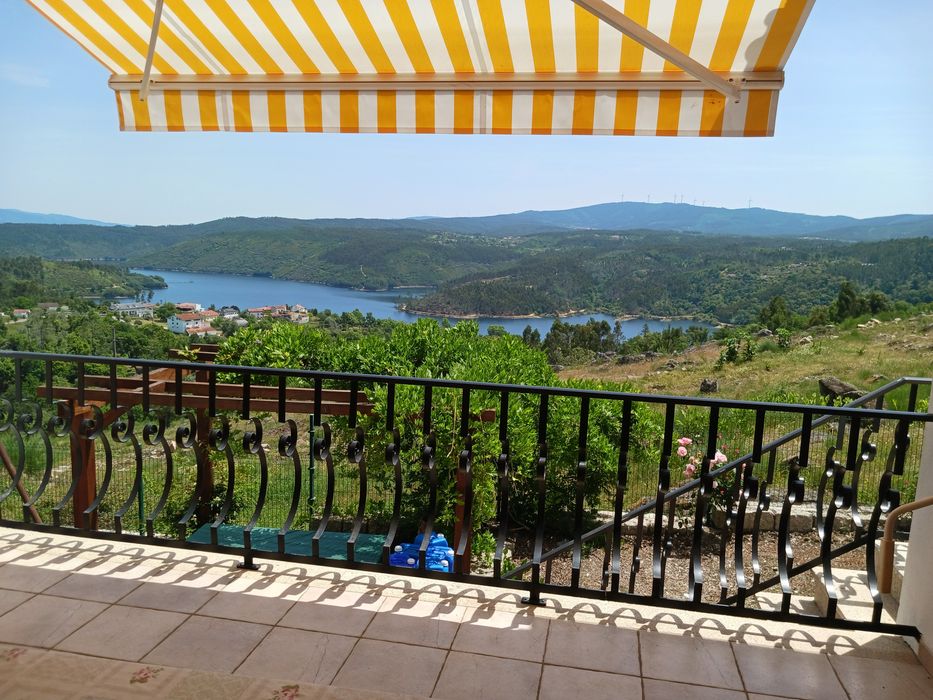 Moradia 9 suites vistas barragem do cabril