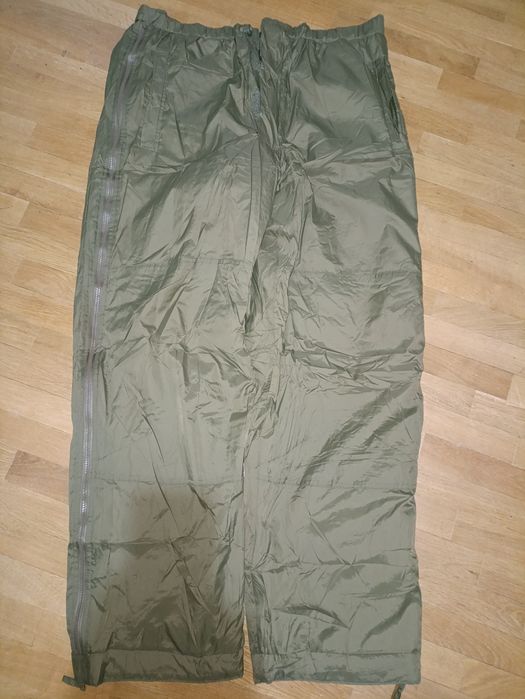 Сьомий слой штани Британка