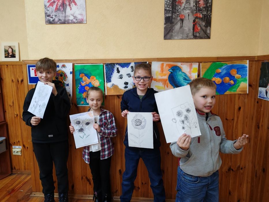 Навчання Англійської та Малювання