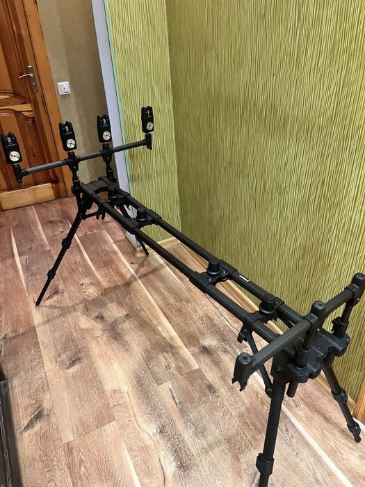 Род под Feima Carp NEO Giant Rod Pod трансформер на 4 удилища