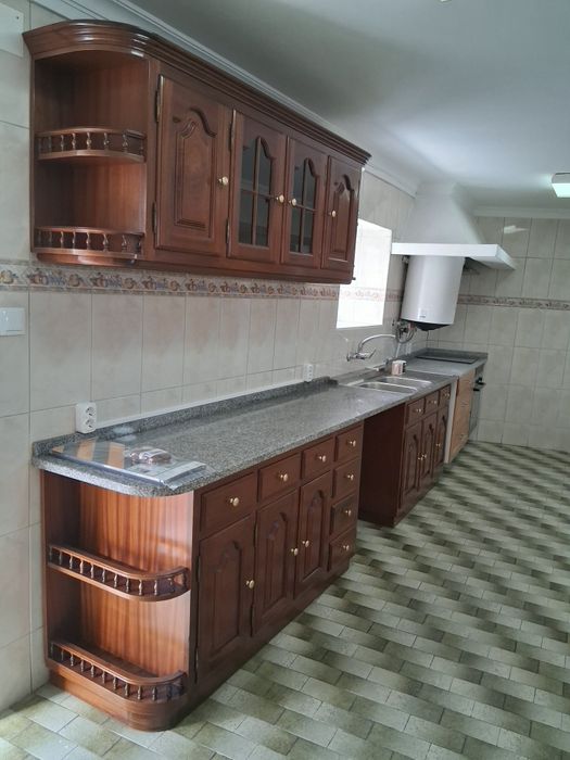 Alugo ou vendo moradia v3 .