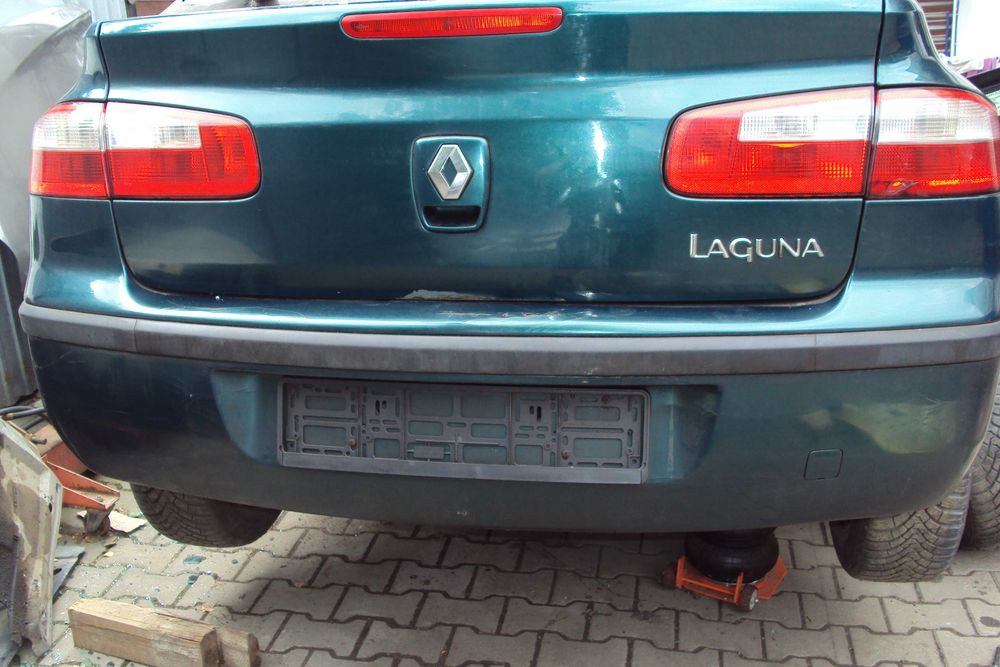 Renault Laguna II zderzak