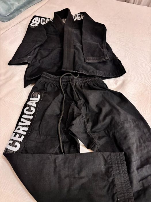 Kimono Jiu Jitsu Pro Light M2 – Impecável / Pouco Uso