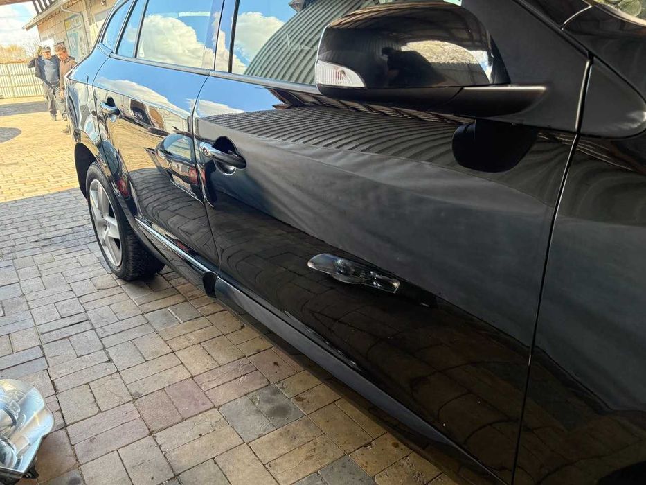 Двери Renault Megane 3  Цвет TEGNE  В наличии