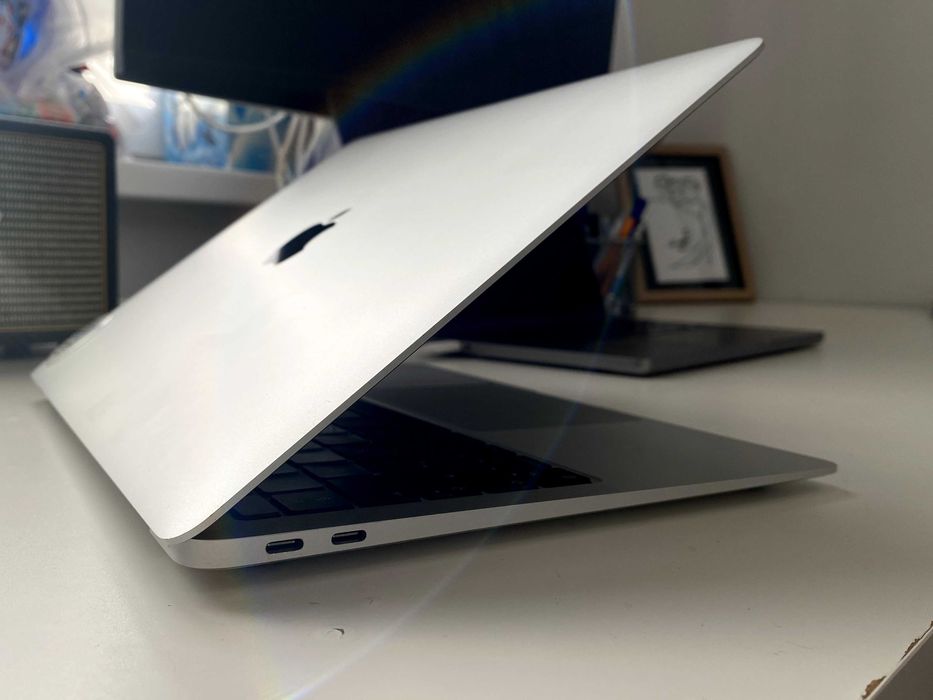 Macbook Air M1 13,3" 8/256 Silver