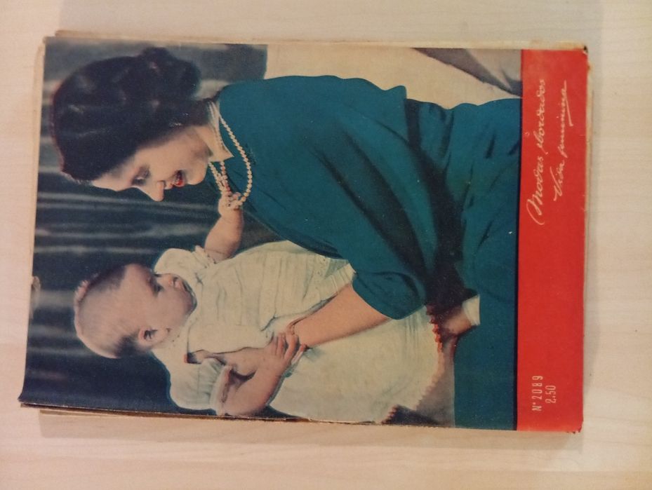 Modas e bordados. Vida feminina. Lote de 4 revistas.