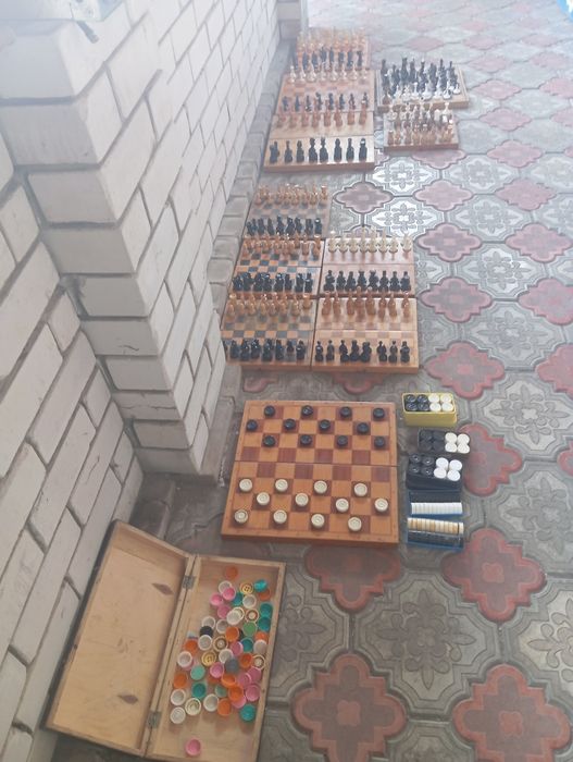 Продам    шахмати