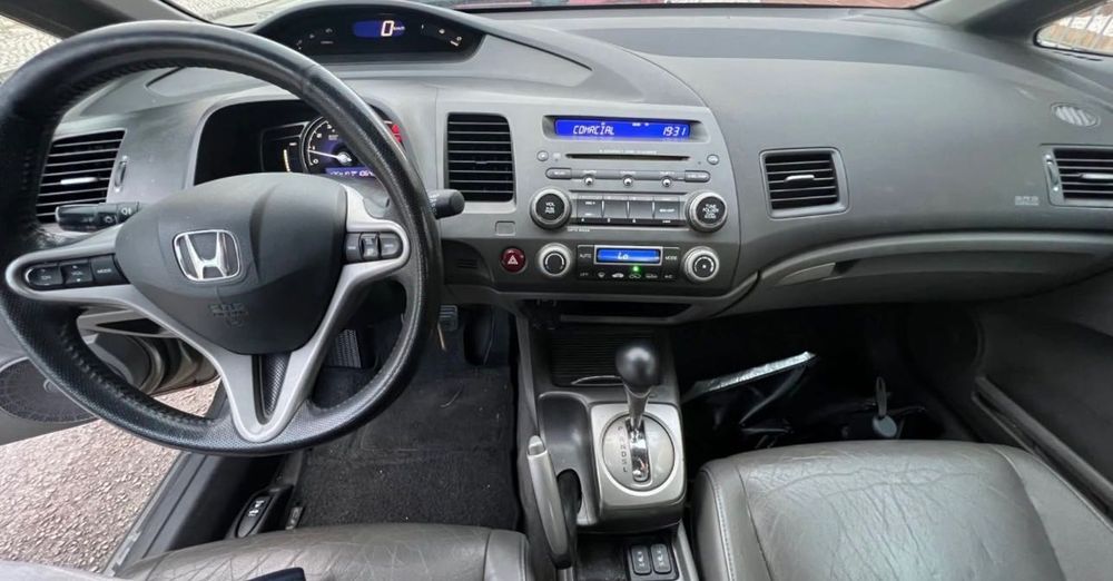 Honda civic 4dr hybrido