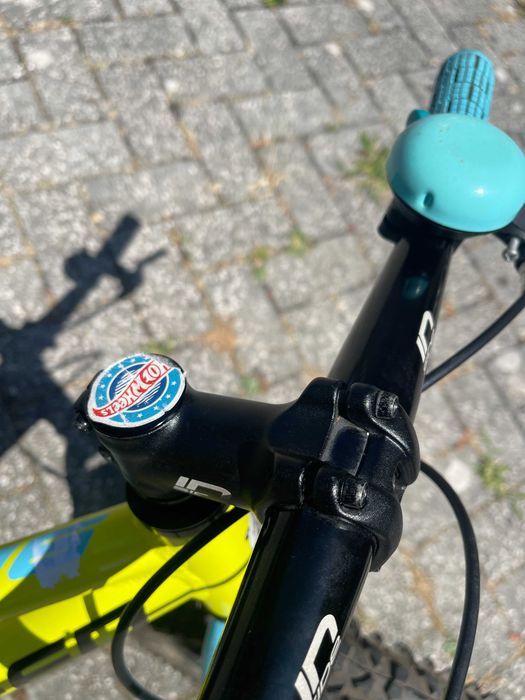 Bicicleta INFANTIL - Ótimo estado