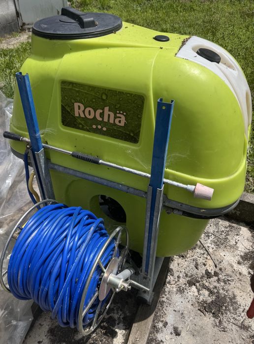 Pulverizador rocha 300L com mangueira