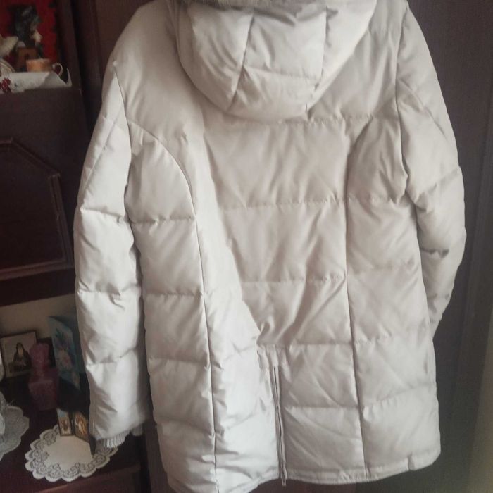 Продам жіночий пуховик