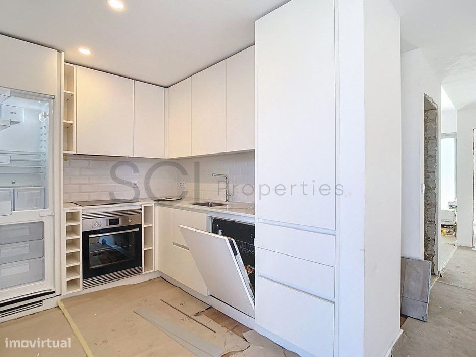 Apartamento T1 com logradouro 42m2, na Quinta do Conde