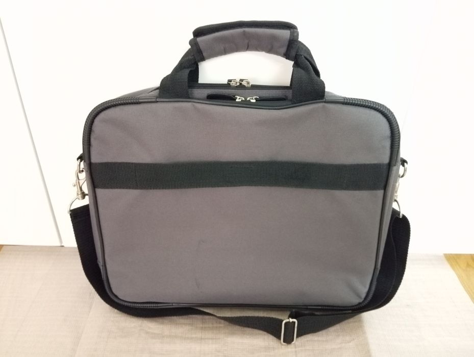 ASUS Laptop Bag, 15 Inches (Trade-In for PS1, PS2, PS3 Games)64738747921667121