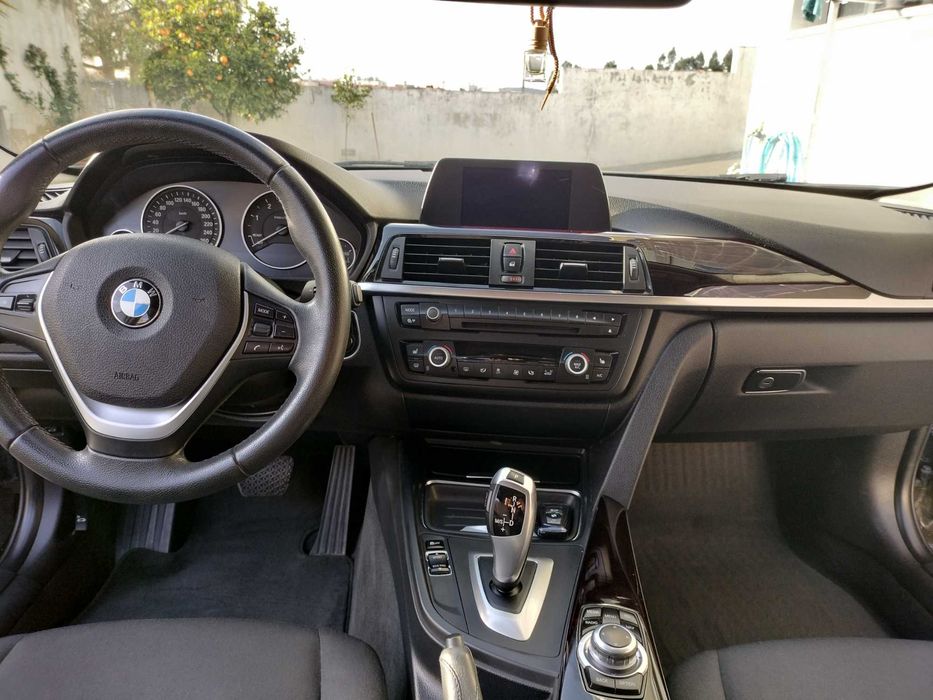 BMW 320 efficient dynamics