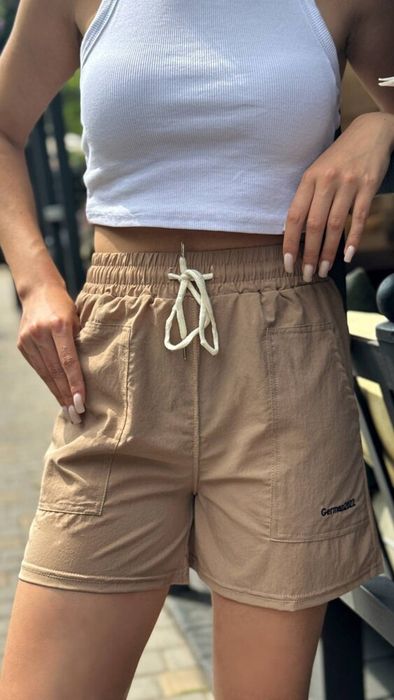 Легенькі жіночі шорти + топ жовтого кольору