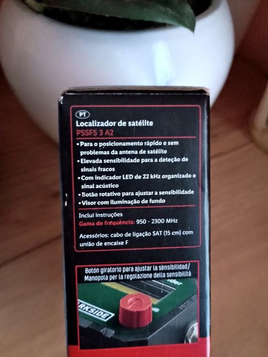 Miernik sygnału satelitarnego.