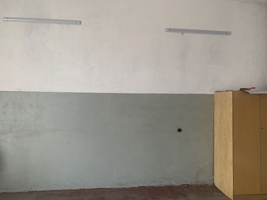 Продам гараж у Комунарському районі