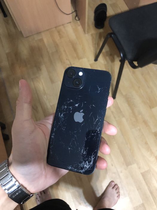 Продам iPhone 13 128gb