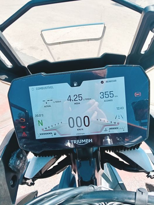 Triumph Tiger 900 GT