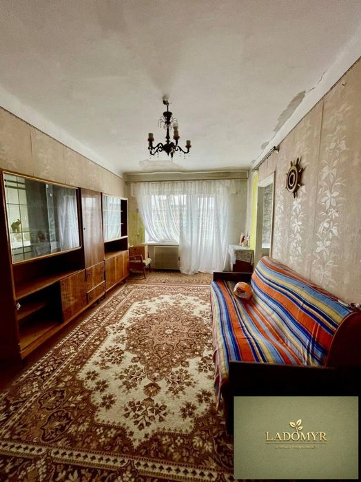 Продаж / Квартира / Заводська, Оженін