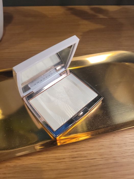 Rozświetlacz Anastazja Beverly Hills Iced Out Highlighter