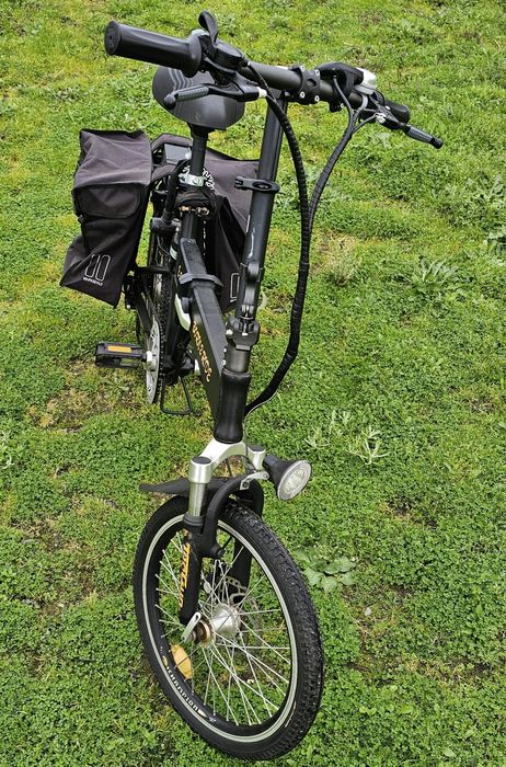 Bicicleta eletrica com 2 baterias para maior autonomia