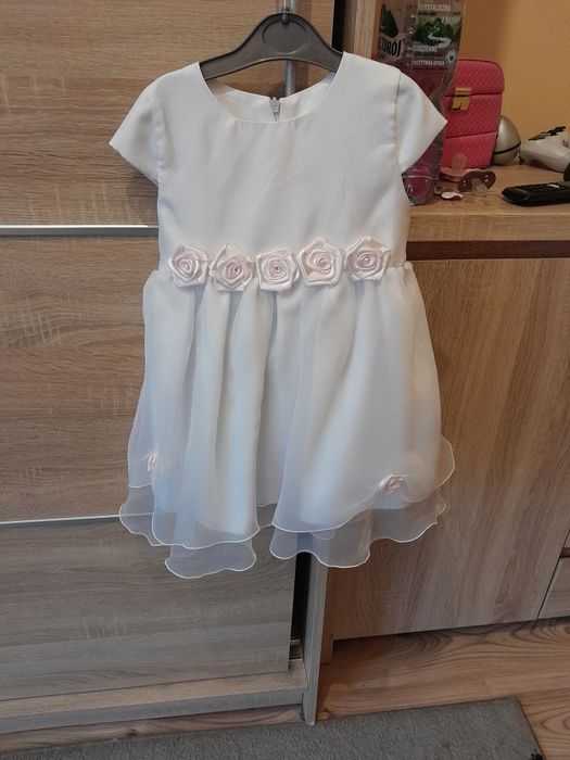 Piękna sukienka dla dziewczynki 74-80cm
