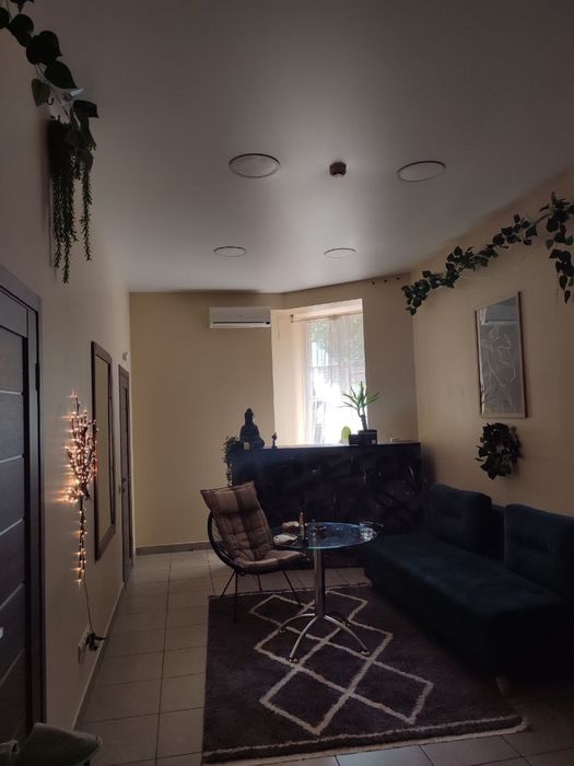 Здам приміщення під будь-яку сферу послуг чи офіс