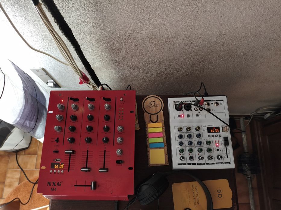 Controladoras NXG M4 efeitos repeat reverb echo delay impecáveis USB