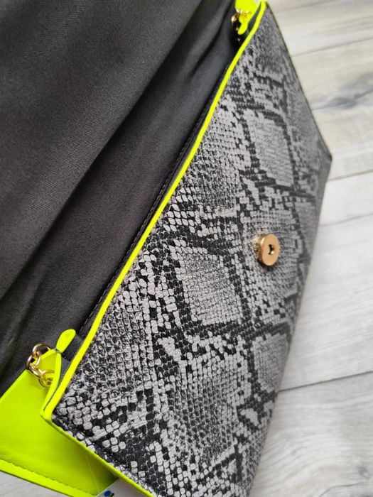 Nowa torebka kopertówka skóra węża szara neonowa