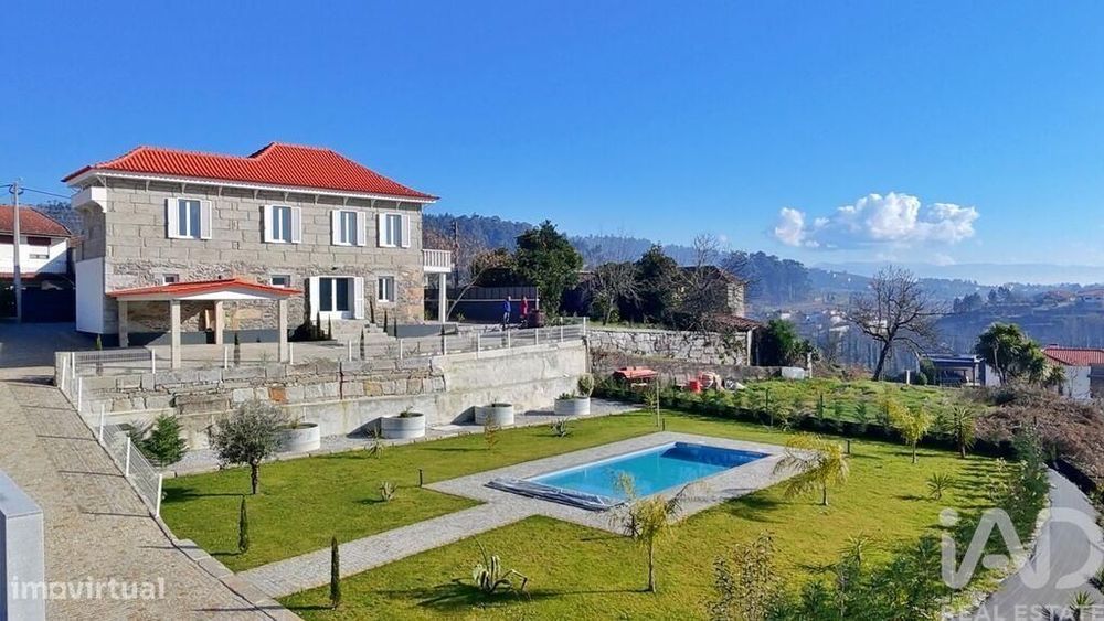 Casa / Villa T5 em Macieira da Lixa e Caramos de 281 m2